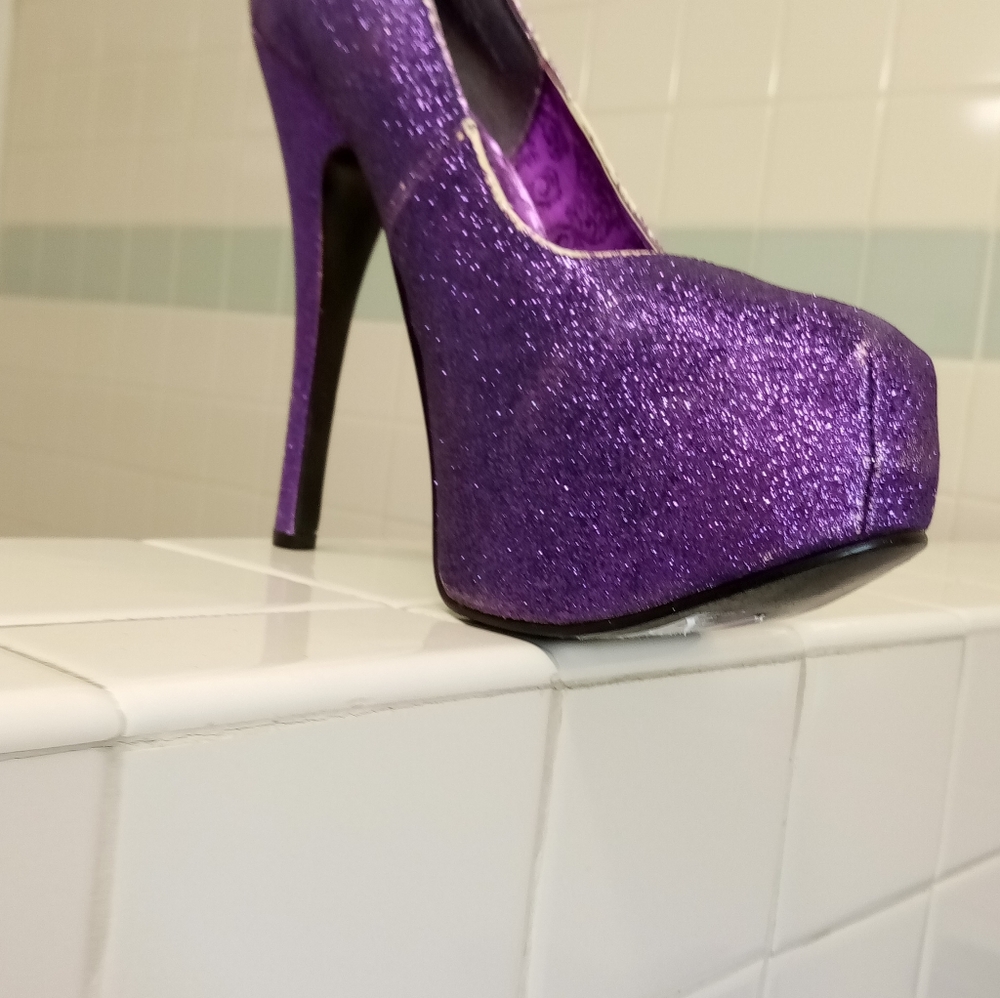 Size 9-10 Purple Spike Heels with Glitter - Picture 7 of 7